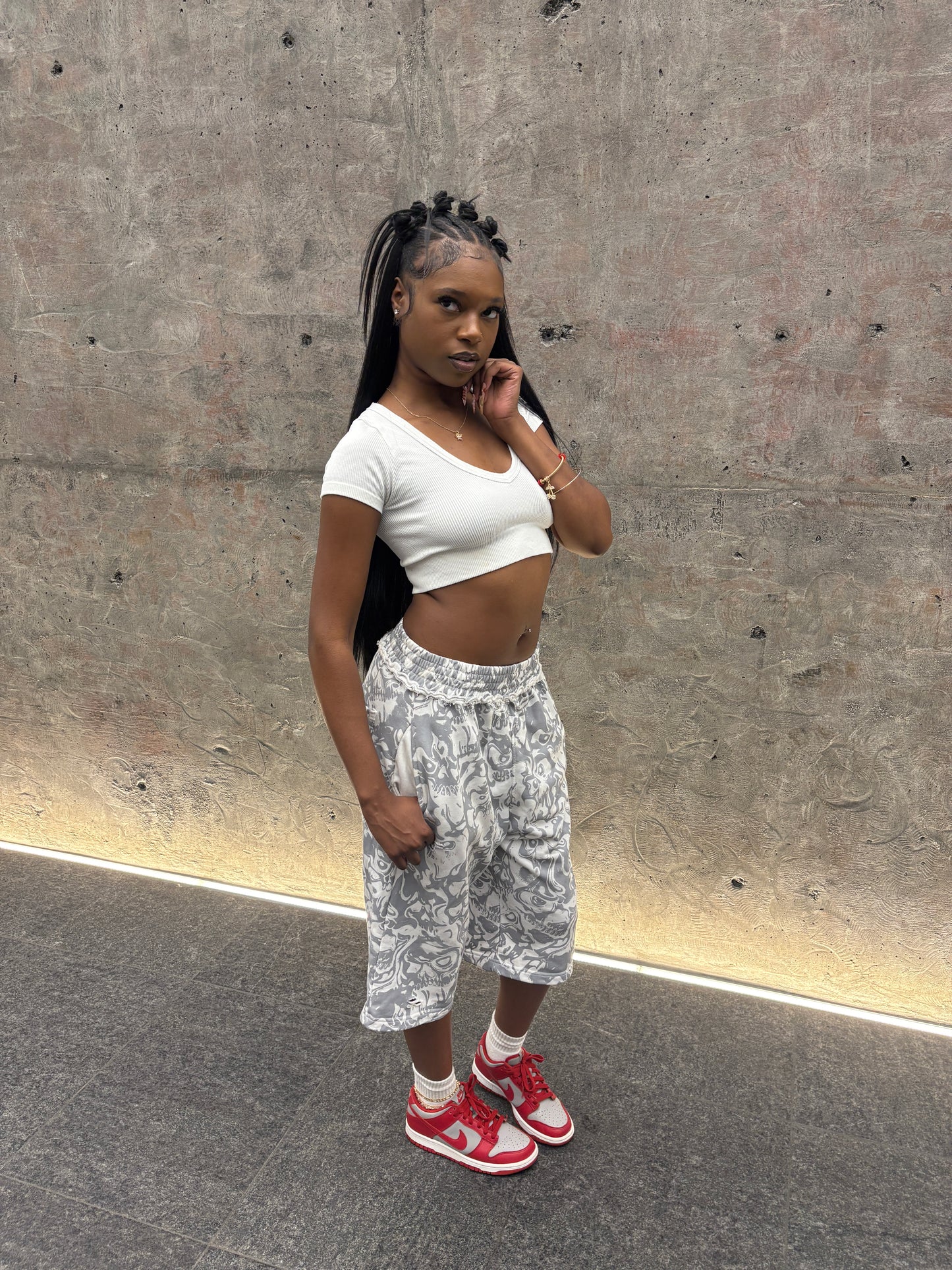 “Phantom flow” long shorts